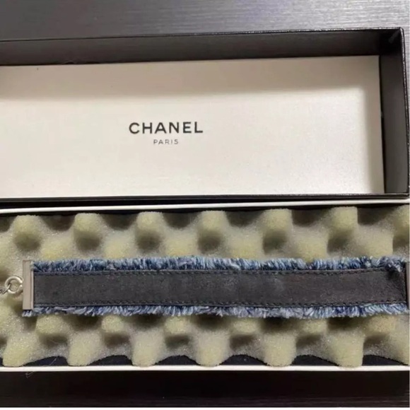 Authentic Chanel Bracelet Bangle Denim Fringe Silver Hardware Navy - Picture 3 of 10